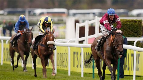 2016 Grand National Race Result Winner: RULE THE WORLD.